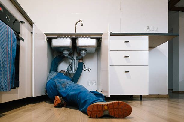 Professional Leak Detection technician working in Clearlake, WA